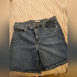 Levi's Classic Denim Blue‎ Jean Shorts Size 32